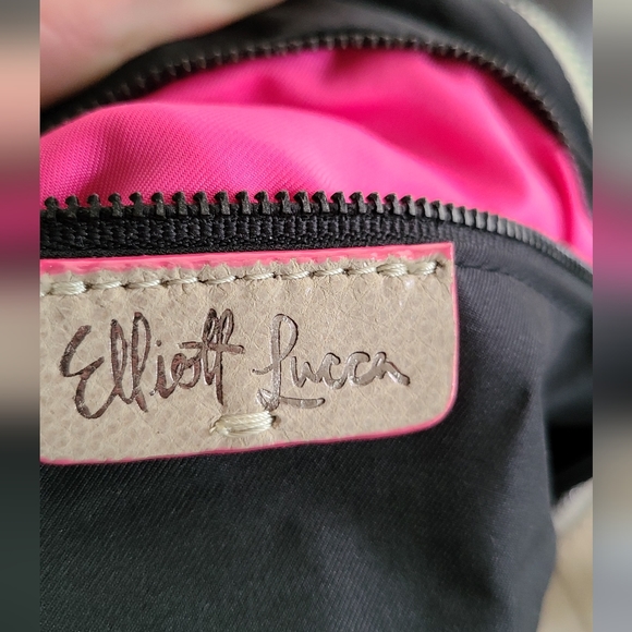 Elliott Lucca Designer Cream Tan Beige Crossbody Purse Handbag - Picture 4 of 11